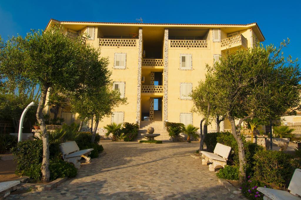 Residence Sicilia Mare- Casa Vacanza Скольитти Экстерьер фото