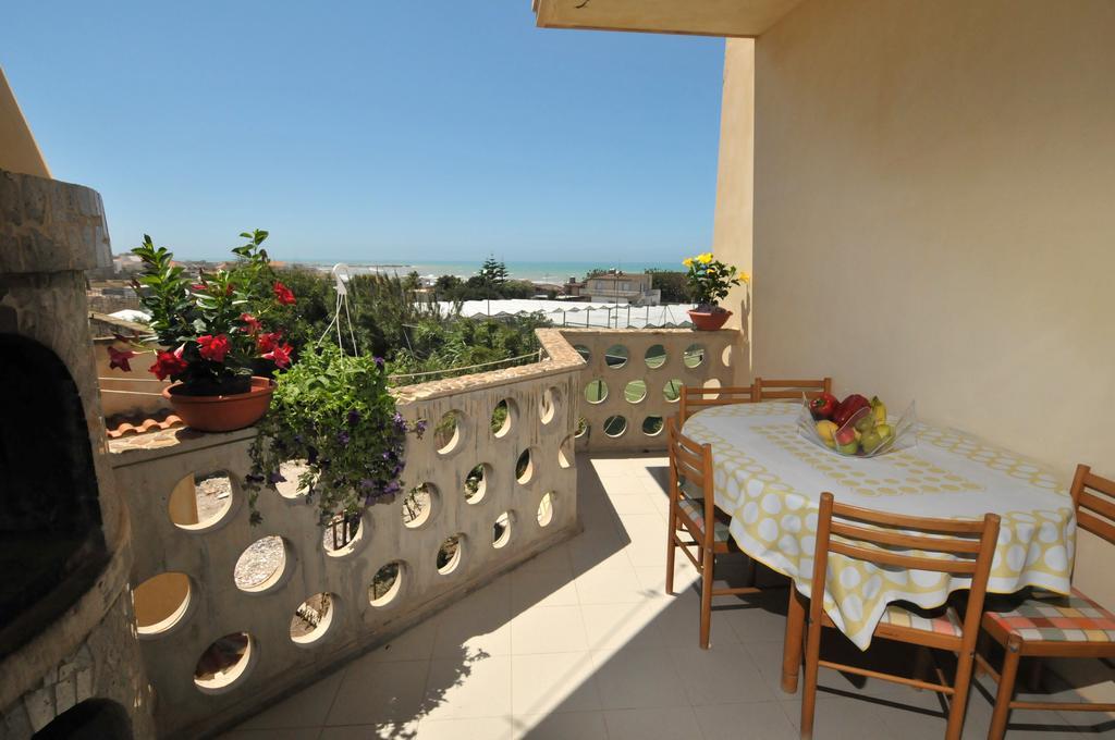 Residence Sicilia Mare- Casa Vacanza Скольитти Экстерьер фото