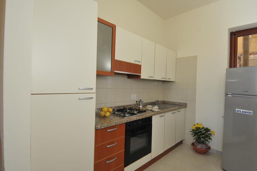 Residence Sicilia Mare- Casa Vacanza Скольитти Экстерьер фото