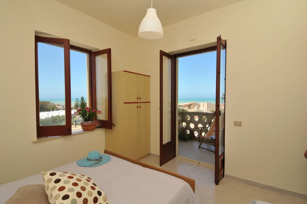 Residence Sicilia Mare- Casa Vacanza Скольитти Экстерьер фото